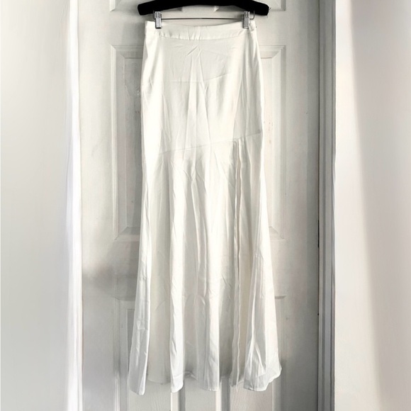 Commense Satin Patchwork Split Maxi Skirt - Picture 7 of 14